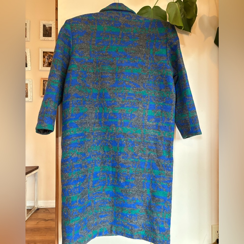 Vintage Abstract Long Coat - Picture 6 of 8